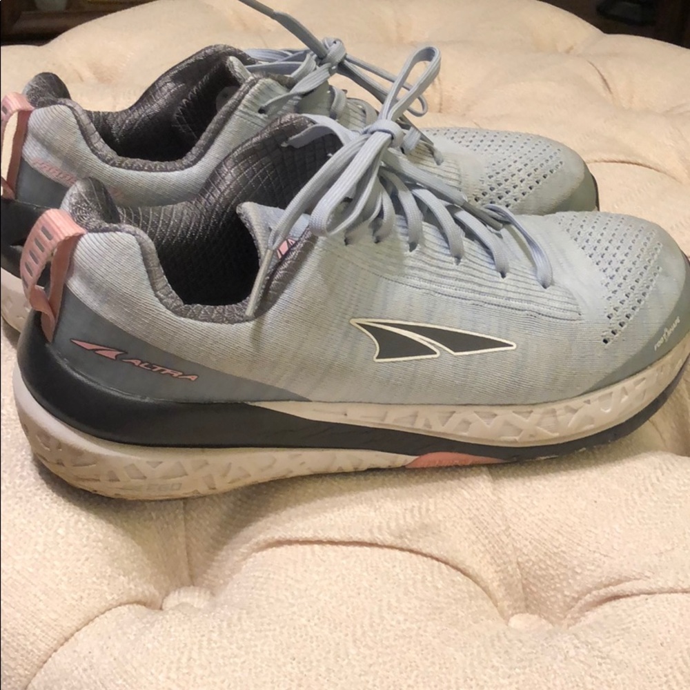 Altra Paradigm 10.5